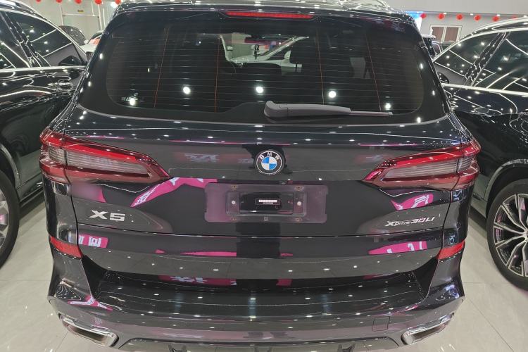 Used BMW X5 2022 Restyled xDrive 30Li Luxury Version M Sport Package
