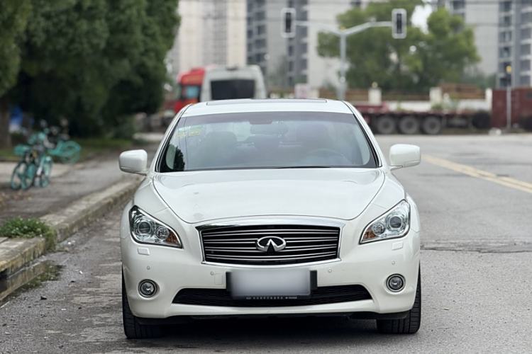Used Infiniti Q70 2013 Q70L 2.5L Comfort Edition

