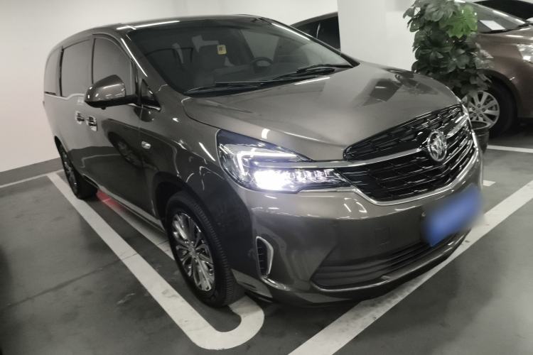 Used Buick GL8 2022 Land Cruiser Executive Class 652T Comfort Model
