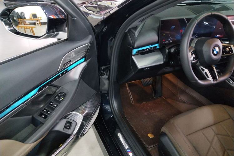 Used BMW 5 Series 2024 530Li Leading Model M Sport Package