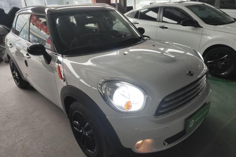 Used  Countryman 2011 1.6L COOPER Fun
