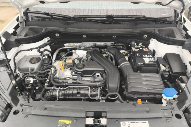 Used Volkswagen Tharu 2024 300TSI Two-Wheel-Drive Moon Luxury Edition
