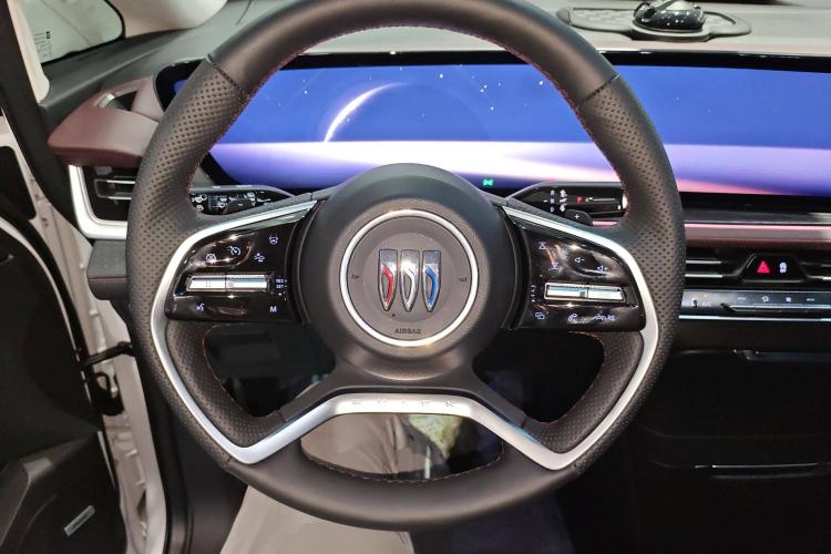 Used Buick Century 2023 2.0T Six-Seater Yinshi Edition
