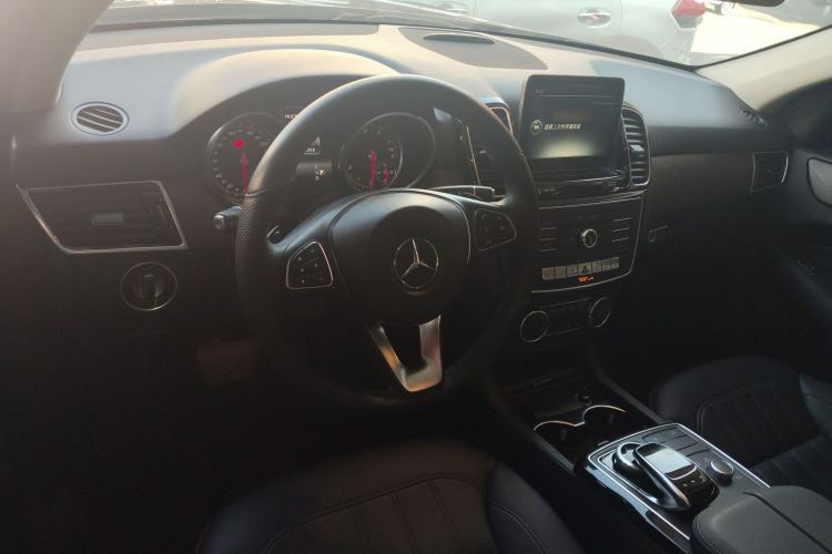 Used Mercedes-Benz GLE 2016 GLE 320 4MATIC Luxury Model