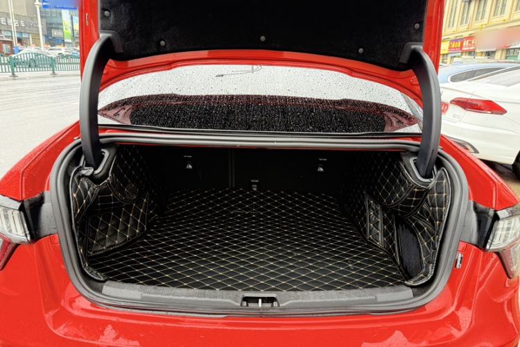 Used Lynk & Co 03 2019 1.5TD DCT JingPro Edition China VI Standard
