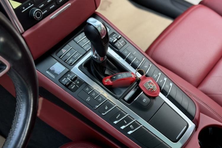 Used Porsche Macan 2017 Macan 2.0T
