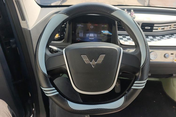 Used Wuling Hongguang MINIEV 2021 Macaron Premium Model – Lithium Iron Phosphate
