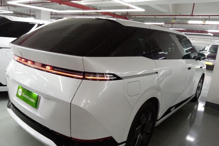 Used XPeng X9 2024 702 Ultra-Long Range Max
