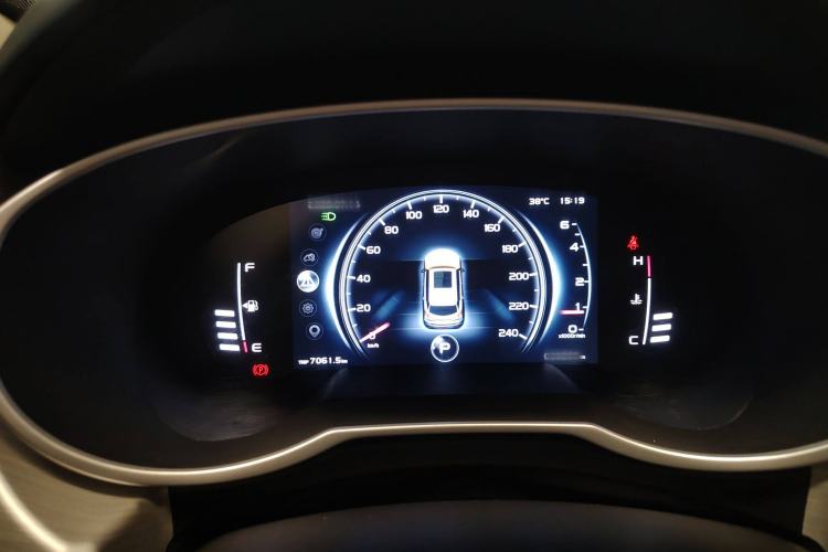 Used Geely Auto Emgrand X7 Sport 2020 1.8TD DCT Two-Wheel Drive Smart Connect 4G-Enabled Version
