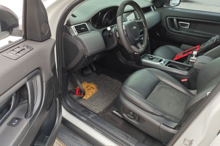 Used Land Rover Discovery Sport 2018 240 PS PURE Edition