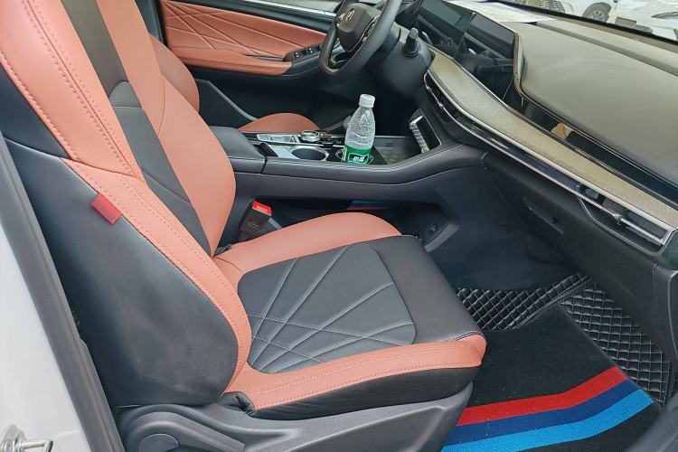 Used Changan Eado 2022 PLUS Blue Whale NE 1.4T GDI DCT Prestige Edition
