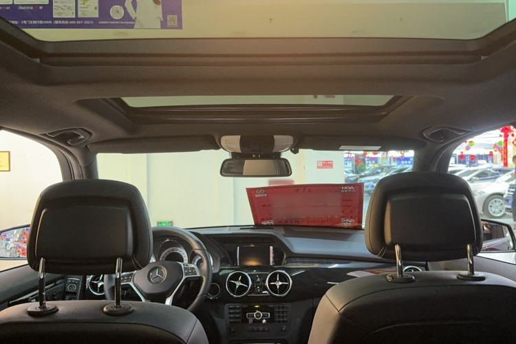 Used Mercedes-Benz GLK-Class 2015 GLK 260 4MATIC Fashion Edition Ultimate Version
