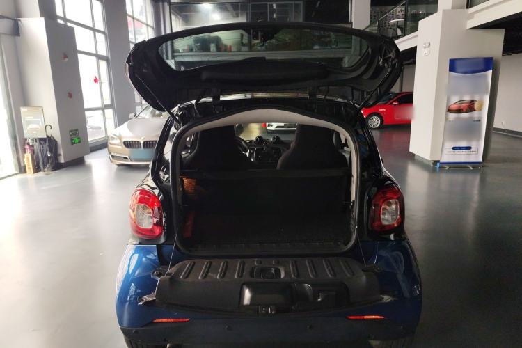 Used  fortwo 2018 1.0L 52kW Hardtop Passion Edition China V Standard
