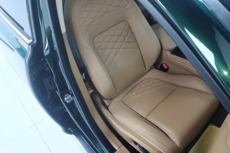 Used Jaguar XFL 2022 XFL 2.0T P250 Two-Wheel-Drive Prestige Luxury Edition
