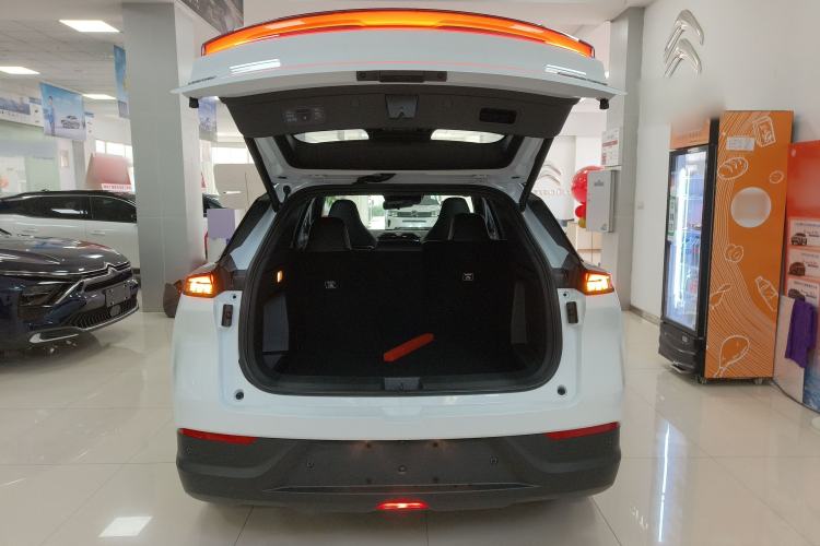 Used  06 2025 Model 520km