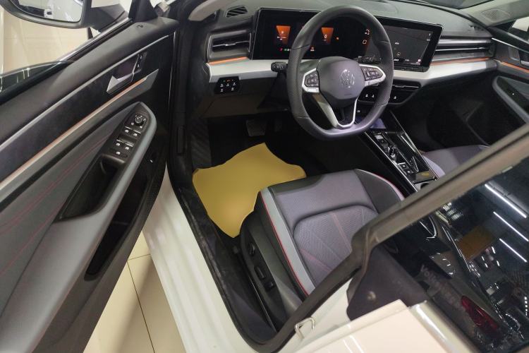 Used Volkswagen Lamando 2025 Lavida L 280TSI DSG Cool & Spicy Edition
