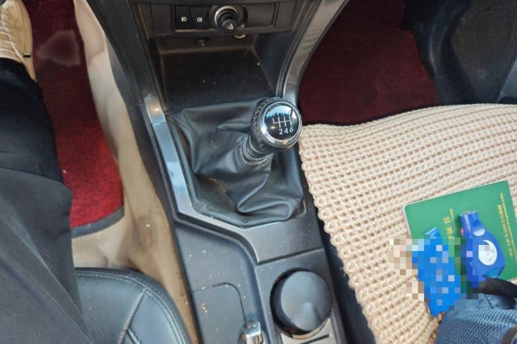 Used Great Wall Wingle 5 2017 2.0T European Version Diesel Two-Wheel Drive Elite Plus Big Double-Cab GW4D20D