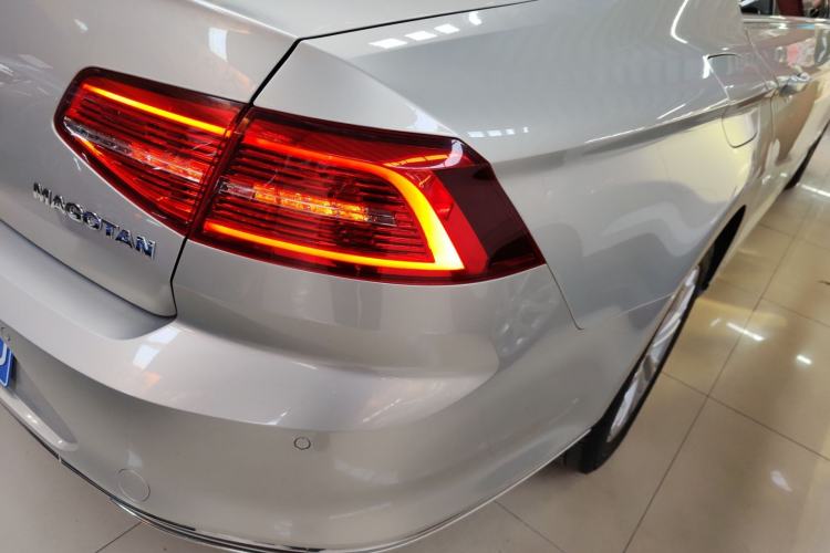 Used Volkswagen Magotan 2017 330TSI DSG Luxury Model
