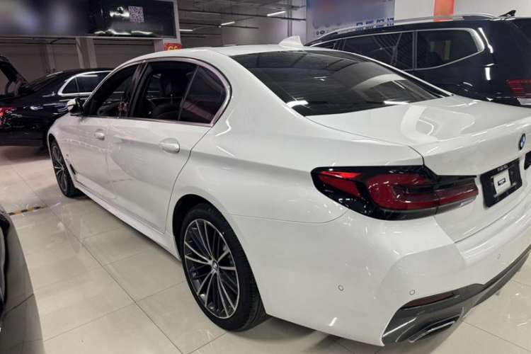 Used BMW 5 Series 2022 Second Facelift 530Li Leading Edition M Sport Package
