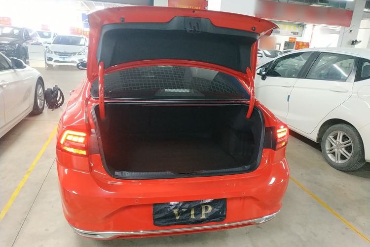 Used Volkswagen Lamando 2021 280TSI DSG Comfort Edition
