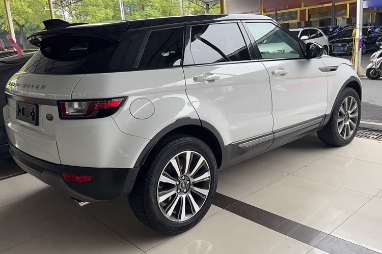 Used Land Rover Range Rover Evoque 2018 240 PS SE Smart Brilliance Edition
