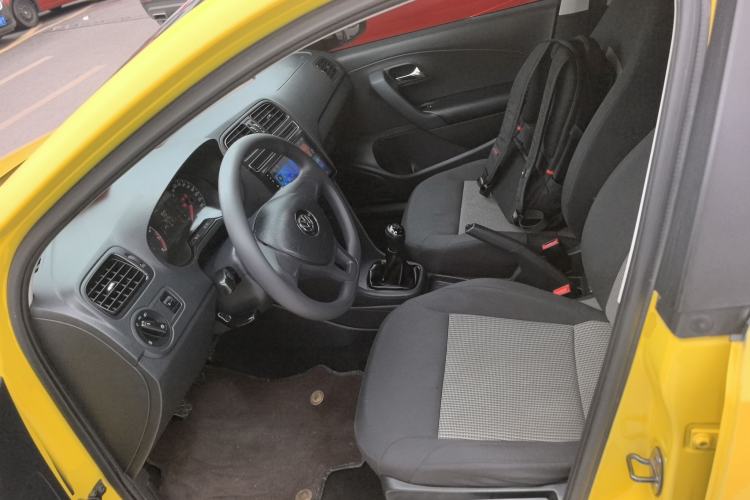 Used Volkswagen Polo 2014 1.4L Manual Fashion Edition
