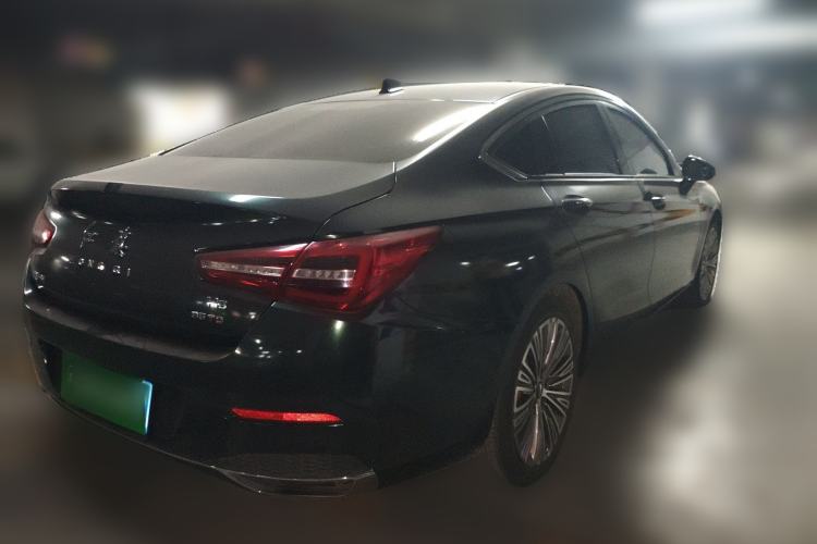 Used Hongqi H5 2022 Classic Model Facelift 1.8T Automatic Smart Connect Flagship Edition
