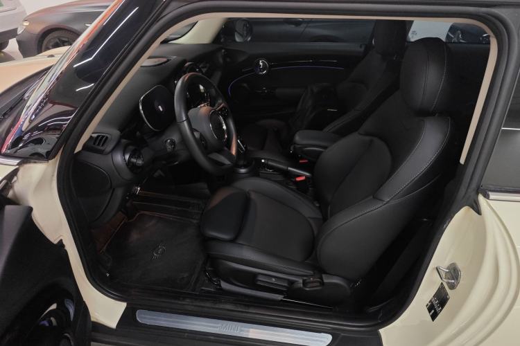 Used  MINI 2022 Updated 1.5T COOPER Classic Edition