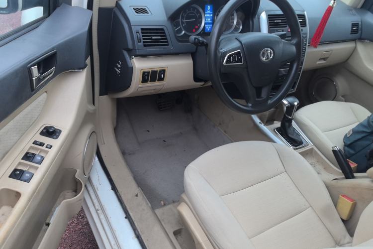 Used BAIC E Series 2013 Sedan 1.5L Automatic Leshang Edition
