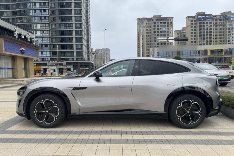 Used  YU7 2025 Ultra-Long Range All-Wheel Drive Pro Version