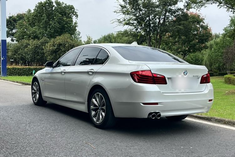 Used BMW 5 Series 2017 525Li Leading Model
