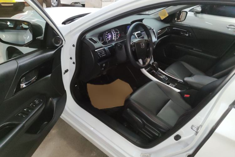 Used Honda Accord 2016 2.0L Comfort Edition
