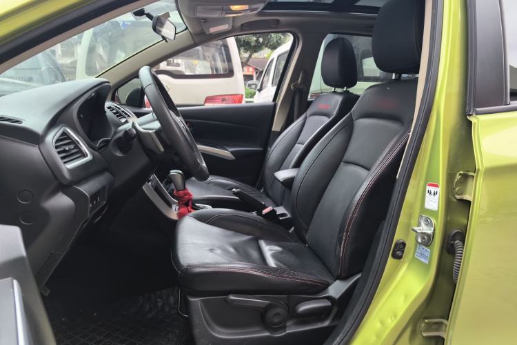 Used Suzuki S-Cross 2014 1.6L CVT Two-Wheel Drive Elite Version