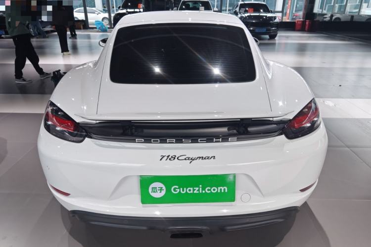 Used Porsche 718 2016 Cayman 2.0T
