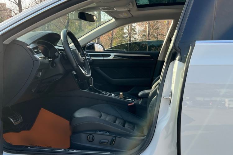 Used Volkswagen FAW-Volkswagen CC 2021 380TSI Striking Edition
