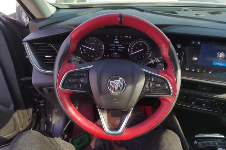 Used Buick Envision 2022 Facelift Encore S 652T Two-Wheel-Drive Luxury Model
