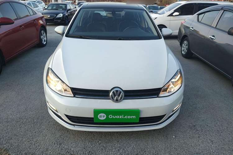 Used Volkswagen Golf 2015 1.4TSI Automatic Luxury Model
