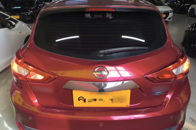 Used Nissan Tiida 2016 1.6L CVT Cool Dynamic Edition