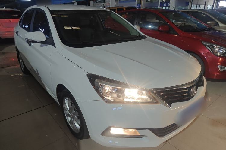 Used Changan Alsvin V7 2015 1.6L Automatic Joyful Model China IV Standard
