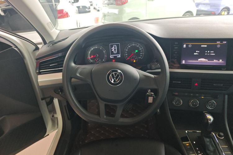 Used Volkswagen Bora 2021 1.5L Automatic Fashionable Smart Connectivity Version
