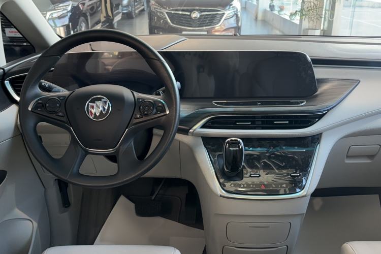 Used Buick GL8 2022 ES Landtrek 653T Comfort Edition
