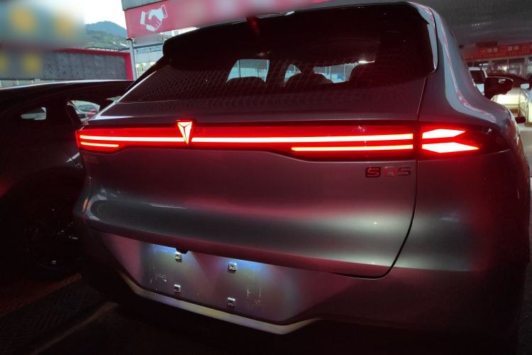 Used  S05 2024 200 Ultra Range-Extended Long-Range Version
