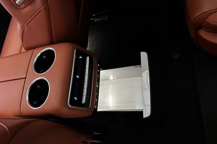 Used Li Auto L9 2022 Max model
