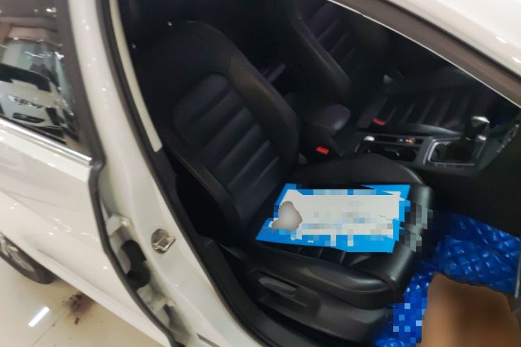 Used Volkswagen Golf 2016 230TSI Automatic Luxury Version
