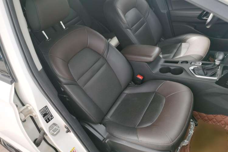 Used GAC Trumpchi GS4 2017 235T Automatic Two-Wheel Drive Luxury Smart Connectivity Version
