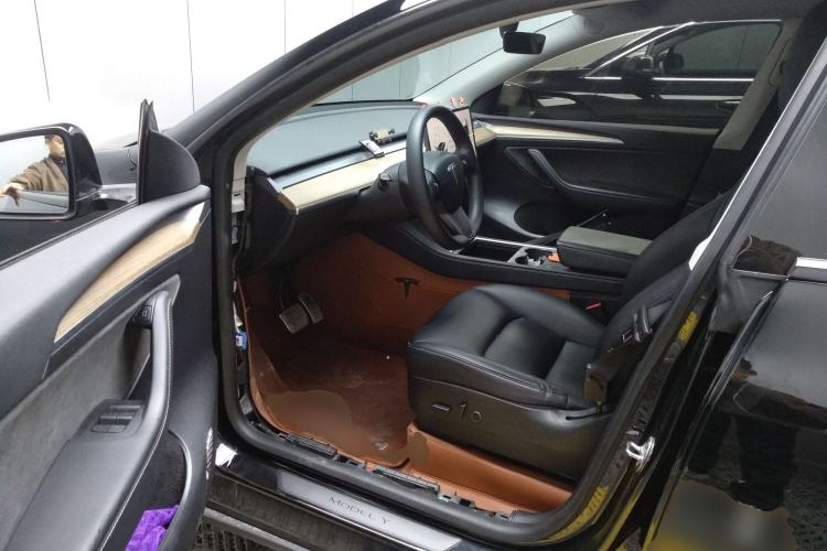 Used Tesla Model Y 2021 Standard Range Rear-Wheel Drive Version