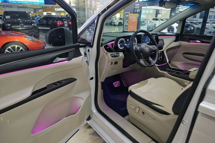 Used Buick GL8 2023 ES Lu Zun Comfort Model
