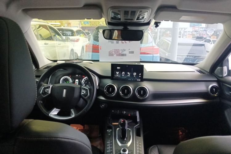 Used Wey VV6 2018 2.0T Two-Wheel-Drive Ultra-Luxury Version China V Standard
