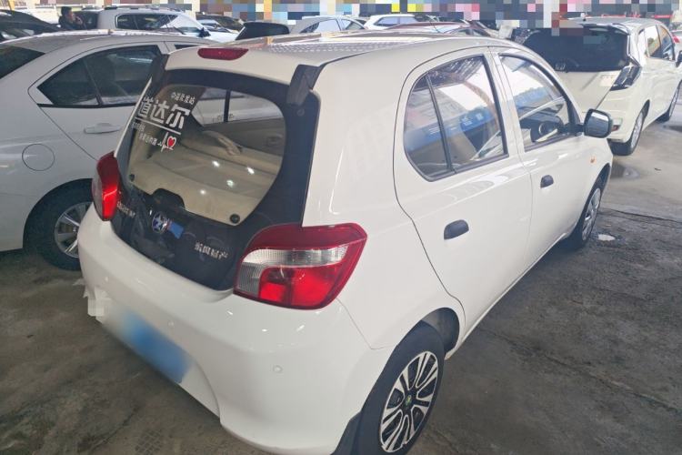 Used Venucia R30 2014 1.2L Manual Enjoyment Edition
