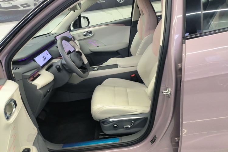 Used Lynk & Co 06 EM-P 2023 EM-P 126 Long-Range Halo
